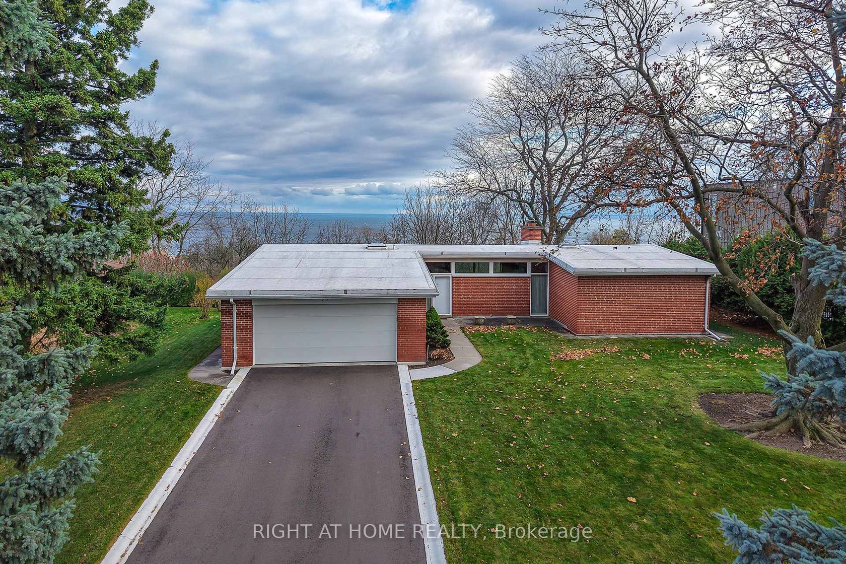 59 Hill Crescent, Scarborough Village, Toronto 