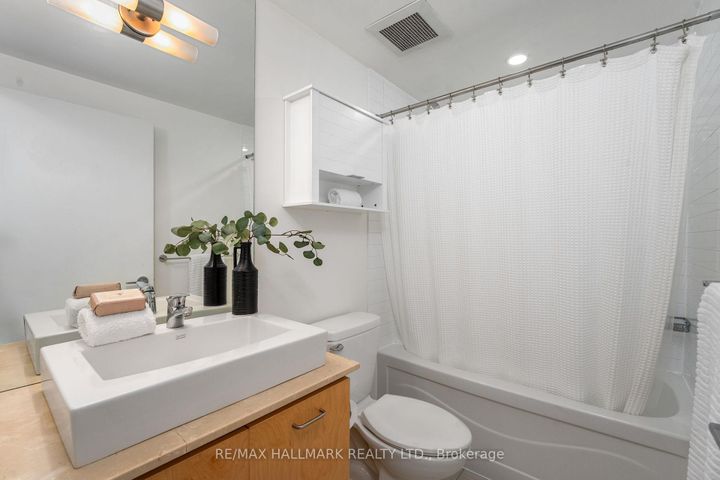 Photo 15 at 239 - 201 Carlaw Avenue, South Riverdale, Toronto