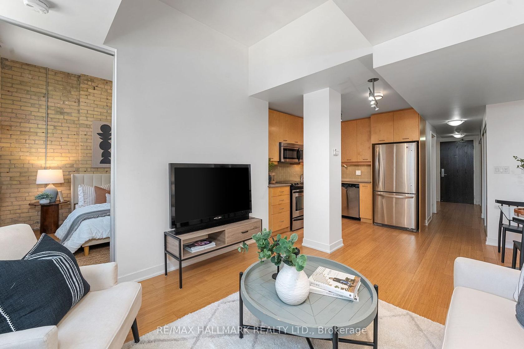 239 - 201 Carlaw Avenue, South Riverdale, Toronto 