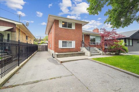 Photo 2 at 20 Abbeville Road, Woburn, Toronto