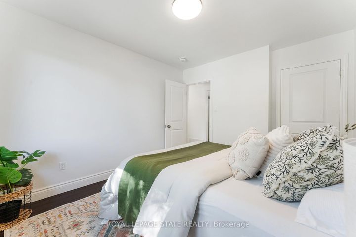 Photo 21 at 103 Wise Crescent, Huntington, Hamilton