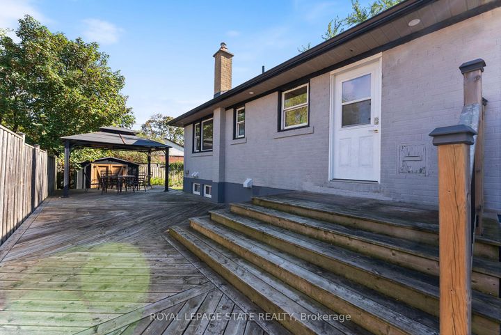 Photo 40 at 103 Wise Crescent, Huntington, Hamilton