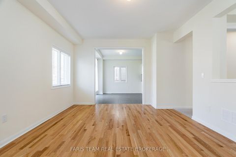 Photo 7 at 6 Cliff Thompson Court, Sutton & Jackson's Point, Georgina