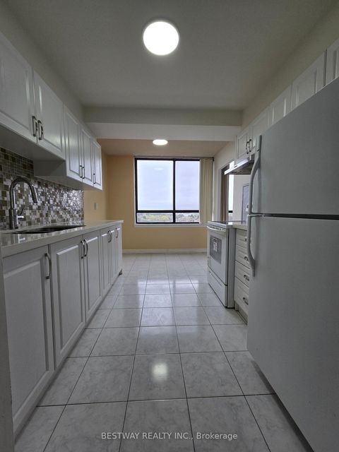 Photo 14 at 928 - 75 Bamburgh Circle, Steeles, Toronto