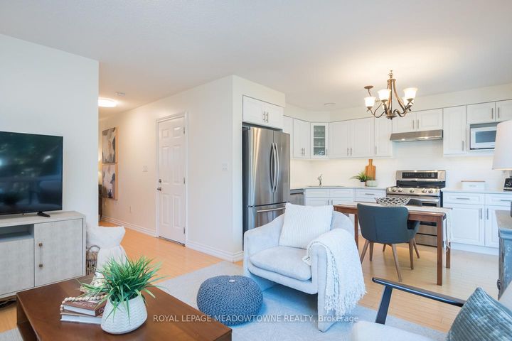 Photo 6 at 698 Edwards Avenue W, BE Beaty, Milton