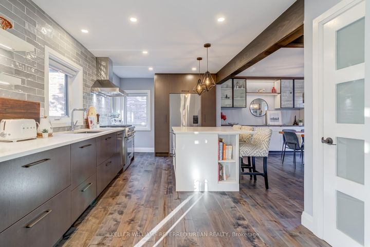 Photo 11 at 969 Dormer Street, Lakeview, Mississauga