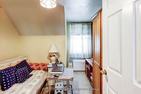 Photo 16 at 19 Royaleigh Avenue, Humber Heights, Toronto