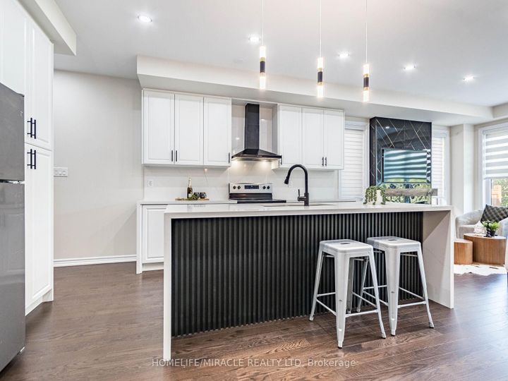 Photo 10 at 1416 Oakmont Common E, Tyandaga, Burlington