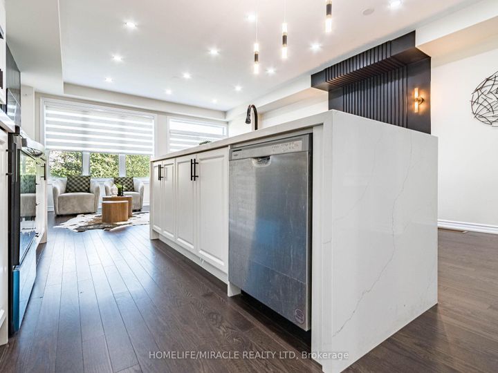 Photo 14 at 1416 Oakmont Common E, Tyandaga, Burlington