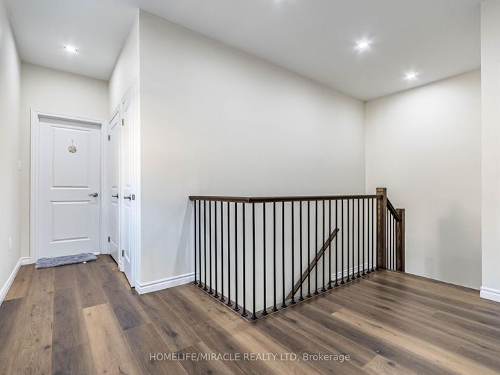 Photo 31 at 1416 Oakmont Common E, Tyandaga, Burlington