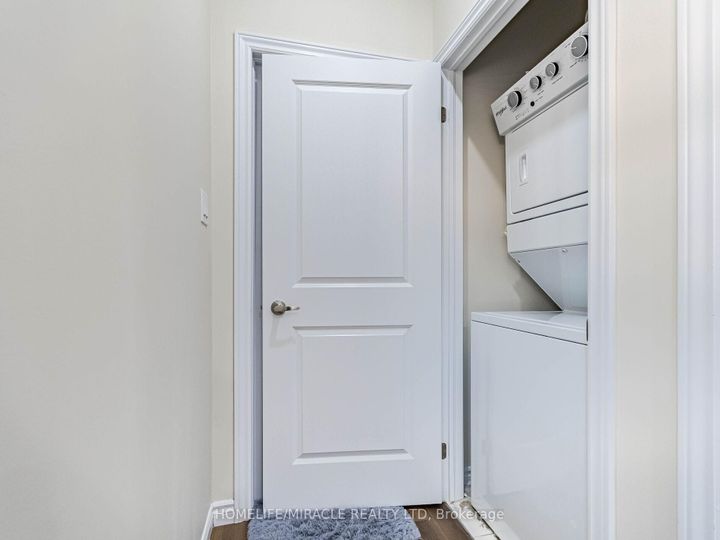 Photo 33 at 1416 Oakmont Common E, Tyandaga, Burlington