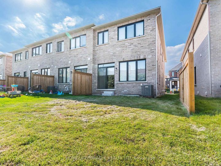 Photo 40 at 1416 Oakmont Common E, Tyandaga, Burlington