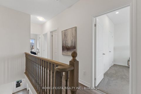 Photo 32 at 7 Holyrood Crescent, Kleinburg, Vaughan