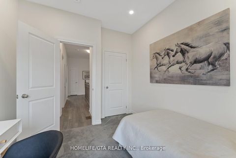 Photo 46 at 7 Holyrood Crescent, Kleinburg, Vaughan
