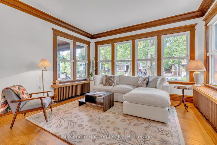 Photo 7 at 121 St Clair Avenue, St. Clair, Hamilton