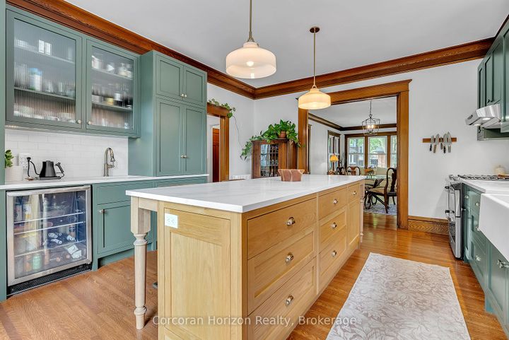 Photo 16 at 121 St Clair Avenue, St. Clair, Hamilton