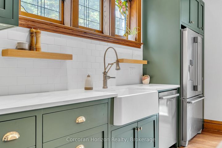 Photo 17 at 121 St Clair Avenue, St. Clair, Hamilton