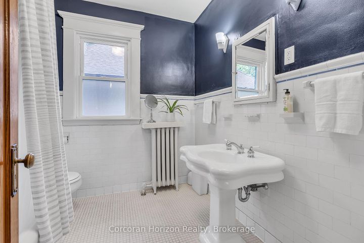 Photo 27 at 121 St Clair Avenue, St. Clair, Hamilton