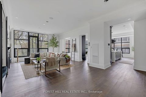 Photo 1 at 303 - 200 Russell Hill Road, Casa Loma, Toronto