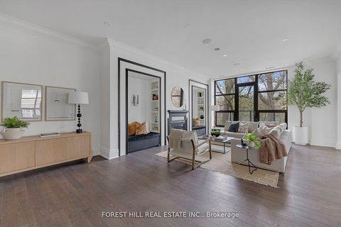Photo 2 at 303 - 200 Russell Hill Road, Casa Loma, Toronto