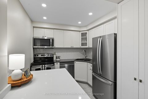 Photo 7 at 23 - 1528 Lancaster Drive, FA Falgarwood, Oakville