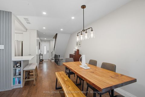 Photo 12 at 23 - 1528 Lancaster Drive, FA Falgarwood, Oakville