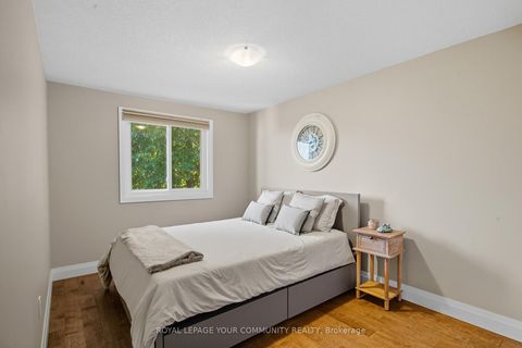 Photo 22 at 23 - 1528 Lancaster Drive, FA Falgarwood, Oakville