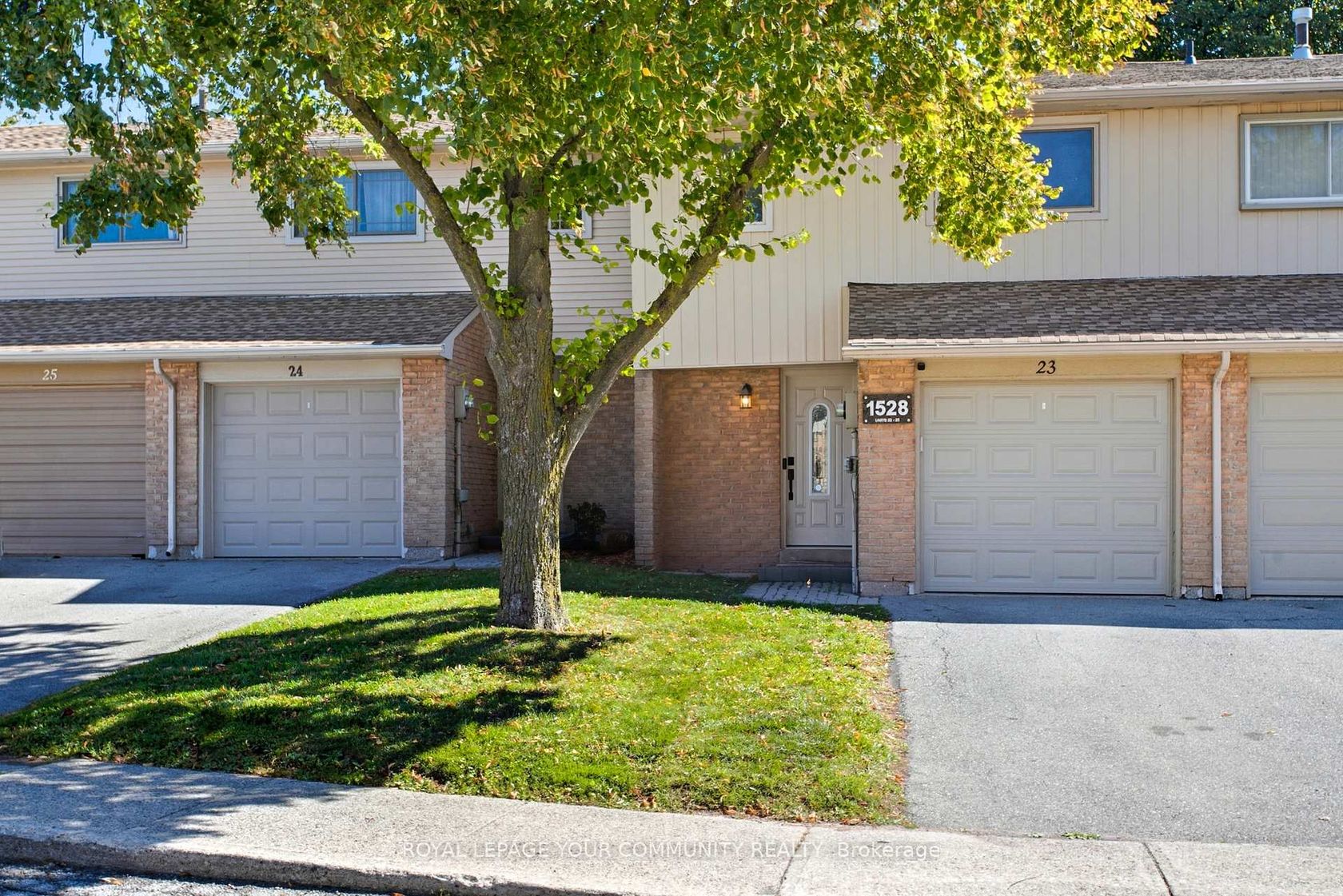 23 - 1528 Lancaster Drive, FA Falgarwood, Oakville 