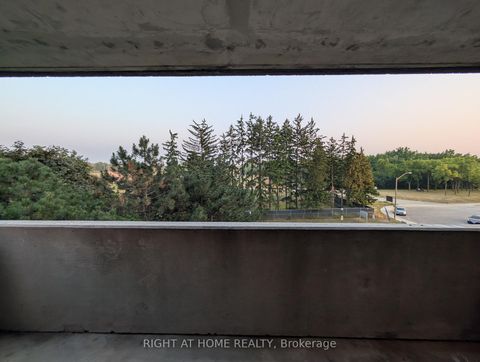 Photo 19 at 412 - 40 Panorama Court, Jamestown, Toronto