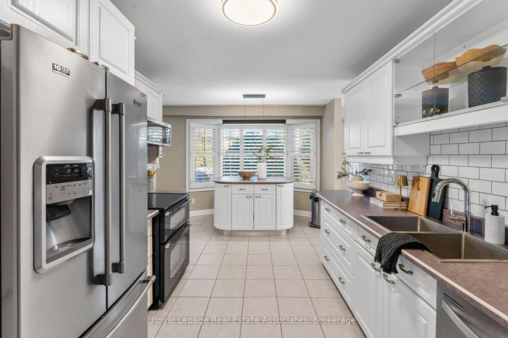 Photo 9 at 359 Salerno Street, McLaughlin, Oshawa