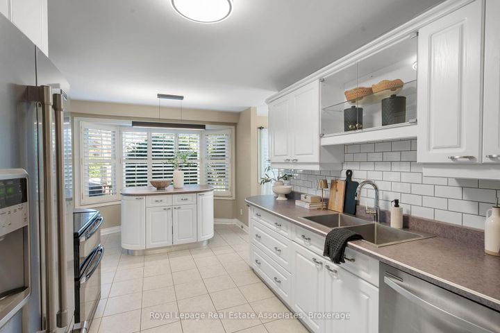 Photo 10 at 359 Salerno Street, McLaughlin, Oshawa