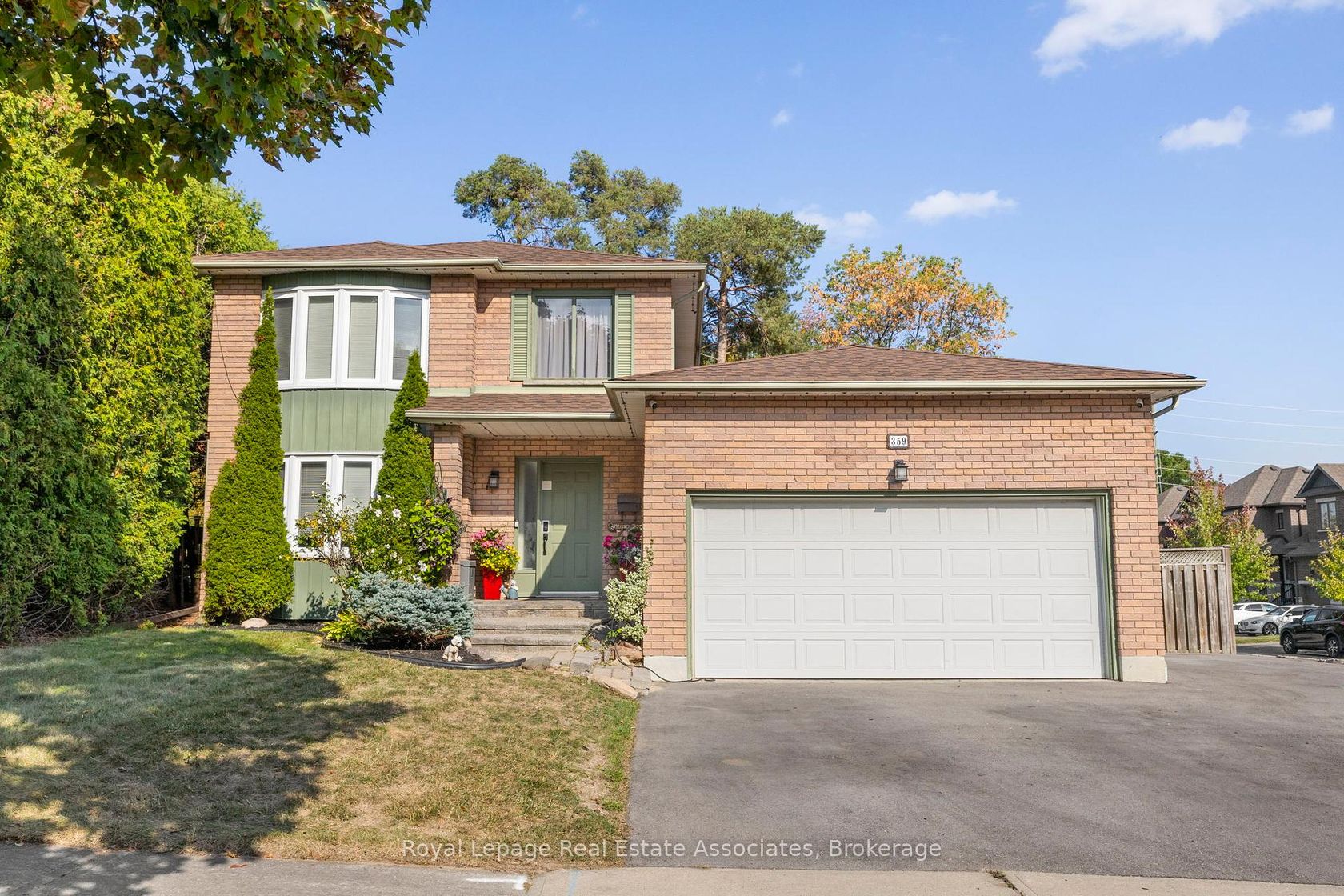 359 Salerno Street, McLaughlin, Oshawa 2