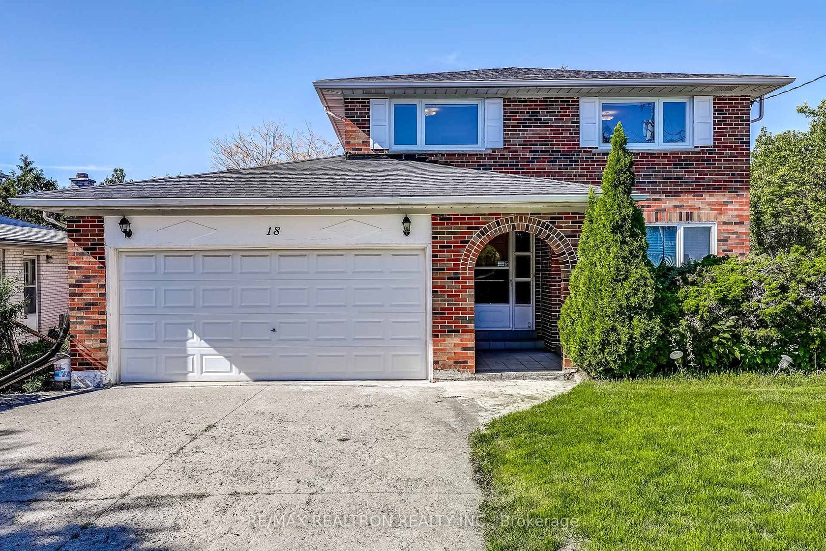 18 Axsmith Crescent, Don Valley Village, Toronto 2