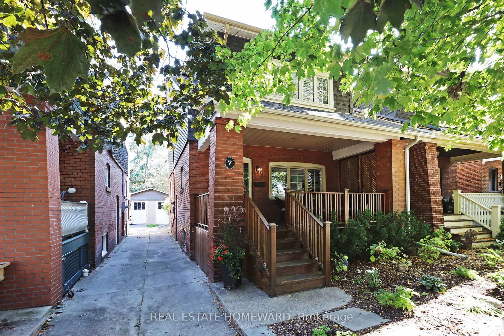 7 Bingham Avenue, The Beaches, Toronto 2