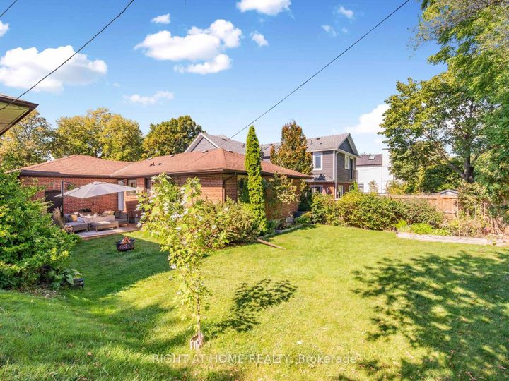 Photo 39 at 7 Bloorlea Crescent, City Centre West, Toronto