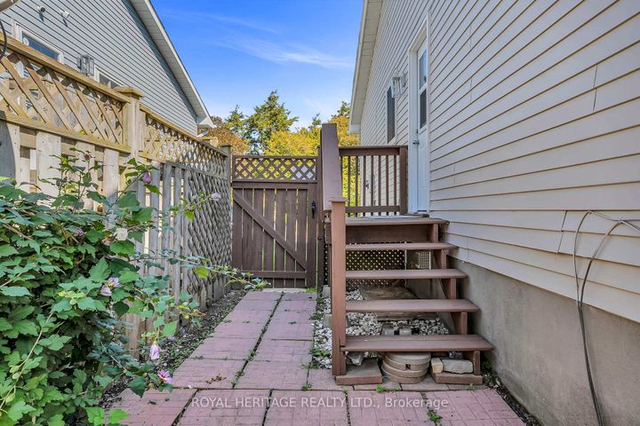 Photo 2 at 1312 Valley Drive, Lakeview, Oshawa