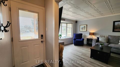 Photo 3 at 2049 Northern Avenue, Alcona, Innisfil