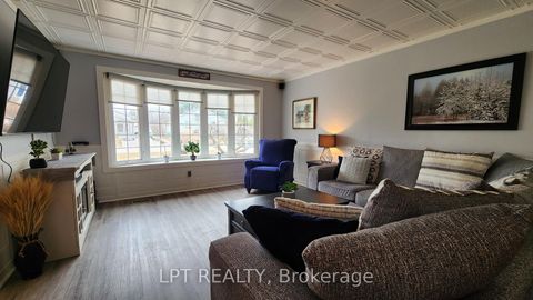 Photo 5 at 2049 Northern Avenue, Alcona, Innisfil