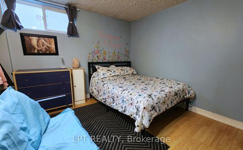 Photo 19 at 2049 Northern Avenue, Alcona, Innisfil