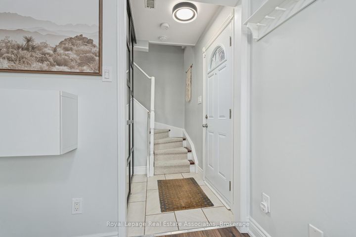 Photo 6 at 54 Wylie Circle, Georgetown, Halton Hills