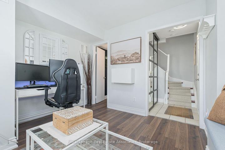 Photo 9 at 54 Wylie Circle, Georgetown, Halton Hills