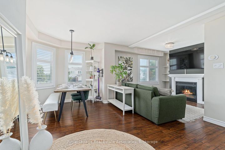 Photo 12 at 54 Wylie Circle, Georgetown, Halton Hills