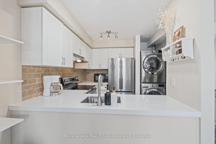 Photo 17 at 54 Wylie Circle, Georgetown, Halton Hills