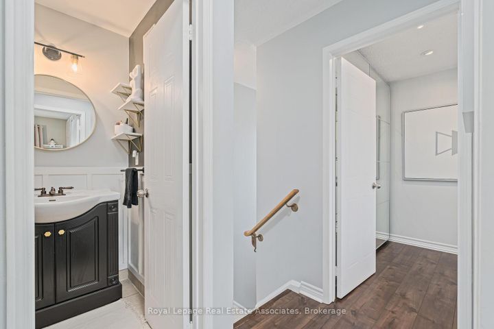 Photo 25 at 54 Wylie Circle, Georgetown, Halton Hills