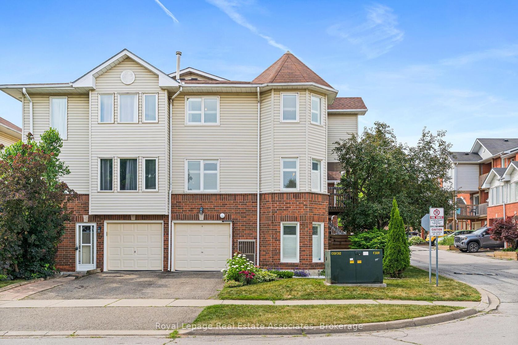 54 Wylie Circle, Georgetown, Halton Hills 2