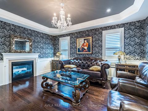 Photo 7 at 35 Noce Way, Vellore Village, Vaughan