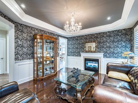 Photo 10 at 35 Noce Way, Vellore Village, Vaughan