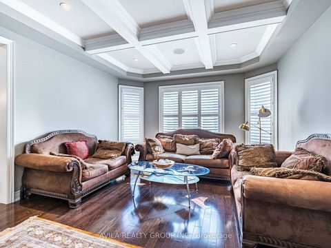 Photo 20 at 35 Noce Way, Vellore Village, Vaughan