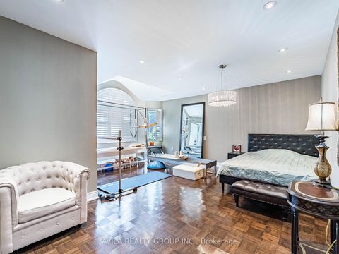 Photo 24 at 35 Noce Way, Vellore Village, Vaughan