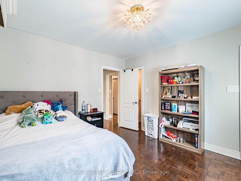 Photo 29 at 35 Noce Way, Vellore Village, Vaughan